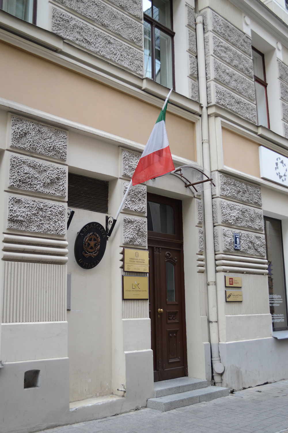 Italian Republic embassy Frontview