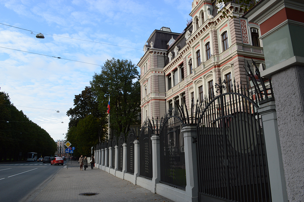 Russian embassy sideview