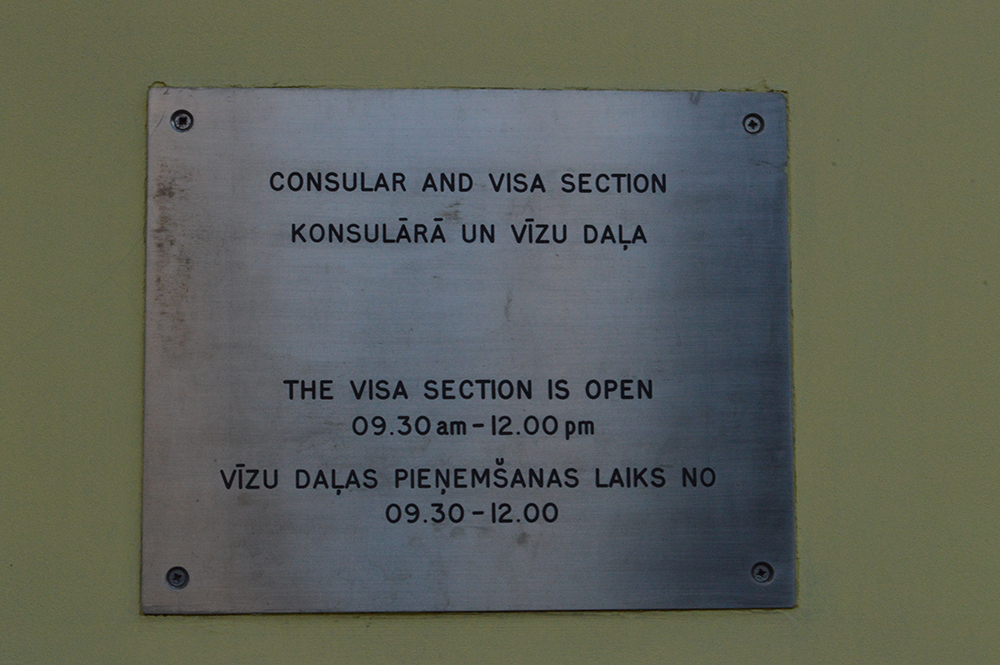 Sweden embassy working hours